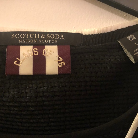 Scotch & Soda Maison Class of ‘76 V Neck Shirt - Picture 4 of 5